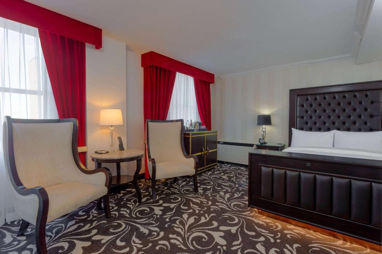 Hotel Retlaw, Trademark Collection By Wyndham Fond du Lac Bagian luar foto